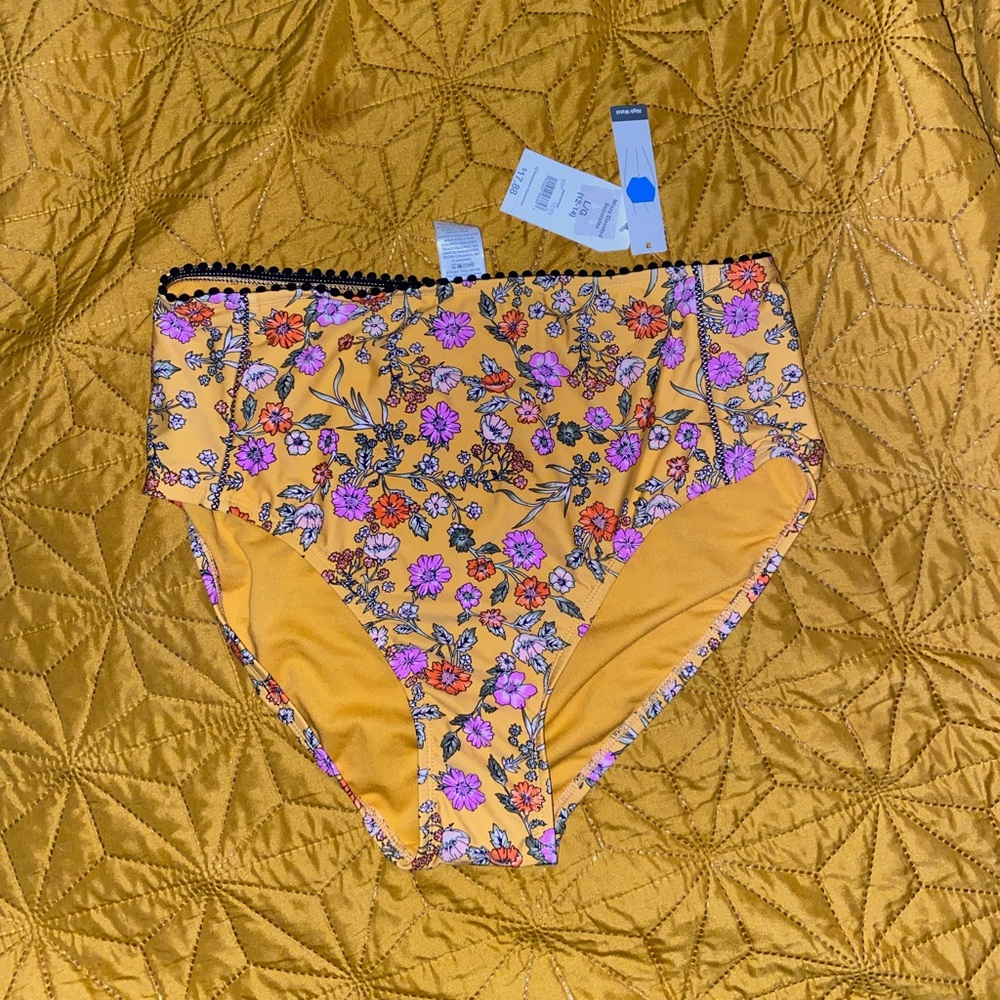 NWT High Waisted Bikini Bottom